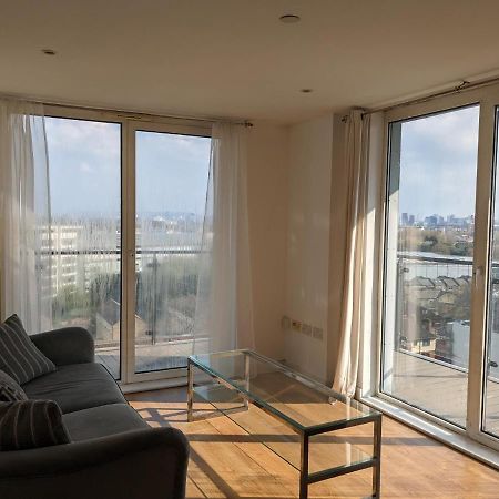 Appartement 2 Bed 2 Baths Apt In Stratford à Londres Extérieur photo